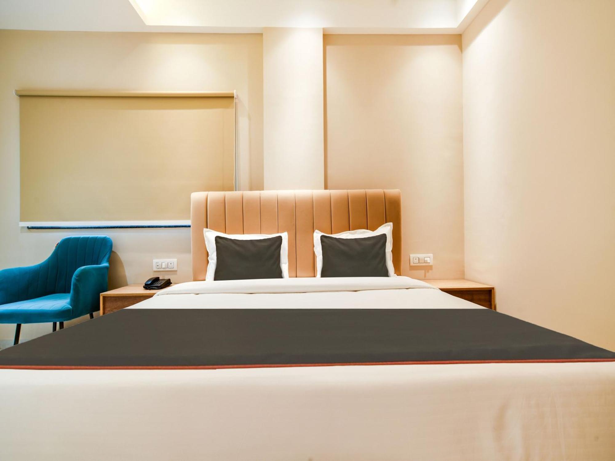 Collection O Hotel Mint Indore Exterior foto
